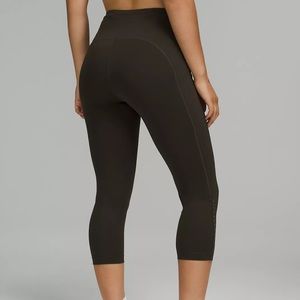 Swift Speed High-Rise Crop 21"